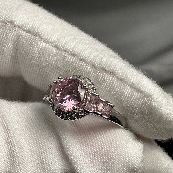 Jewelry - Estate Jewelry Pink Gemstone CZ with baguettes Silver Cocktail Ring Sz 6 Vintage